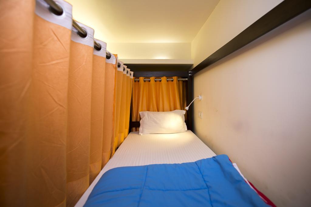 Joey'S Hostel Delhi Nuova Delhi Esterno foto