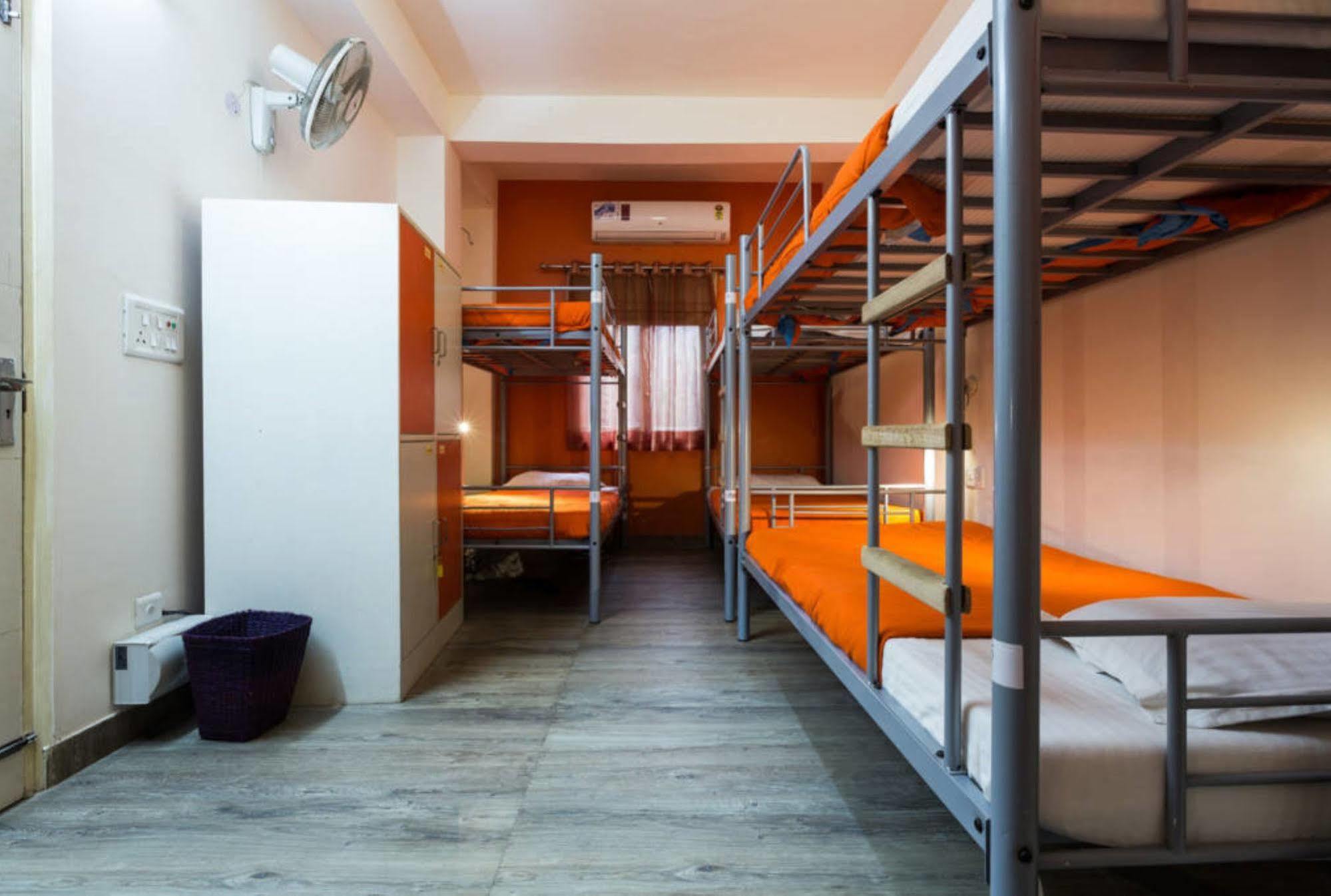 Joey'S Hostel Delhi Nuova Delhi Esterno foto